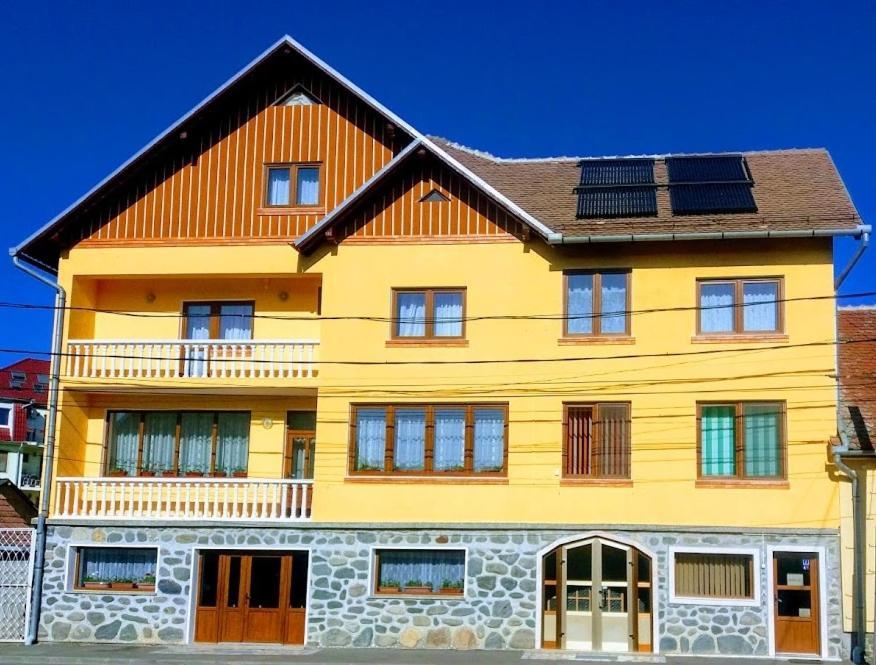 Pensiunea Nelu & Klein Sibiu Exteriör bild